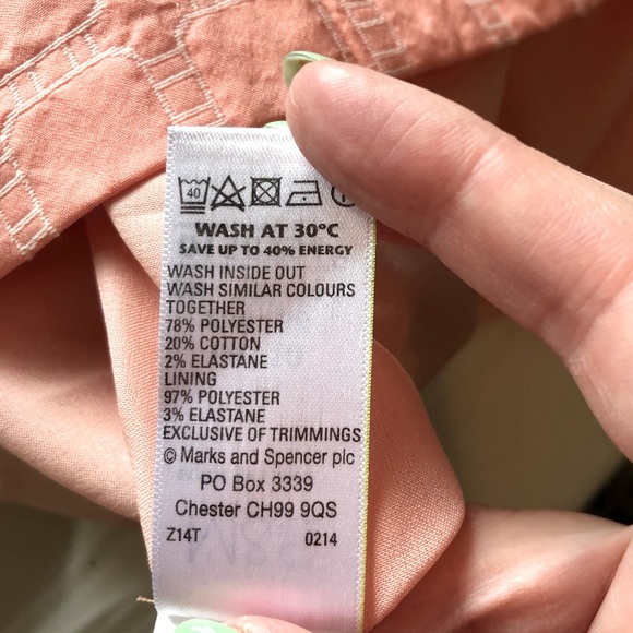 Peachy mod-style Marks & Spencer dress - Picture 5 of 7